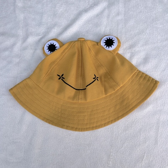 Cow & Smiley Face Hats | One Size | Preowned - Picture 4 of 8